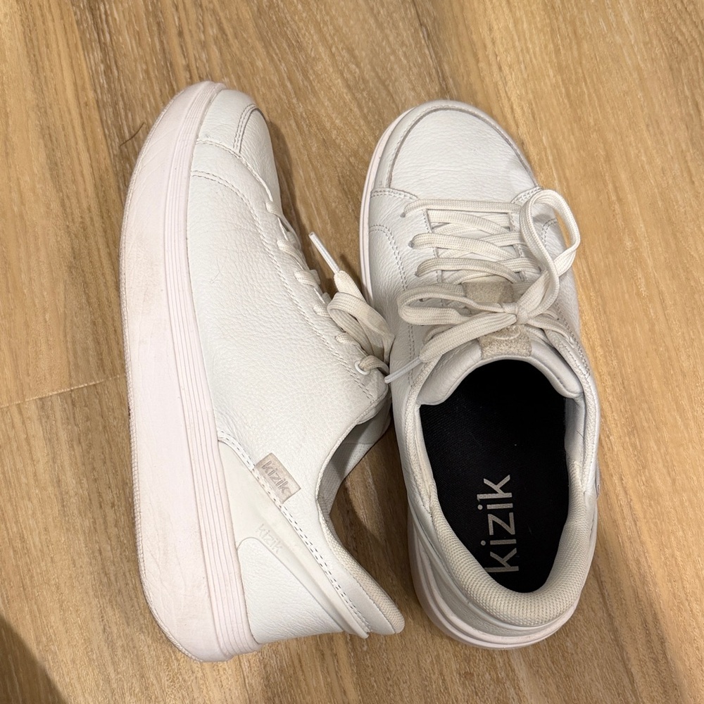 Kizik Women’s White Sneakers